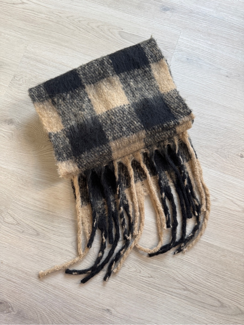 Oversized Plaid Blanket Scarf Brown Black Fuzzy Fringe Preppy Fall Winter